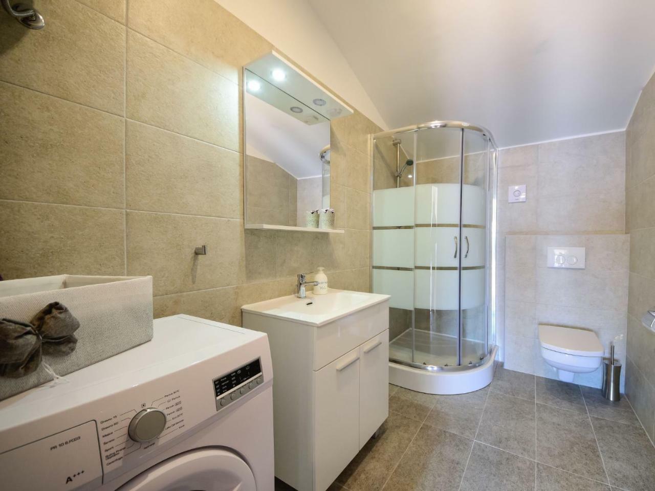 Apartment Val 2-1 By Interhome Sveti Juraj Exterior foto