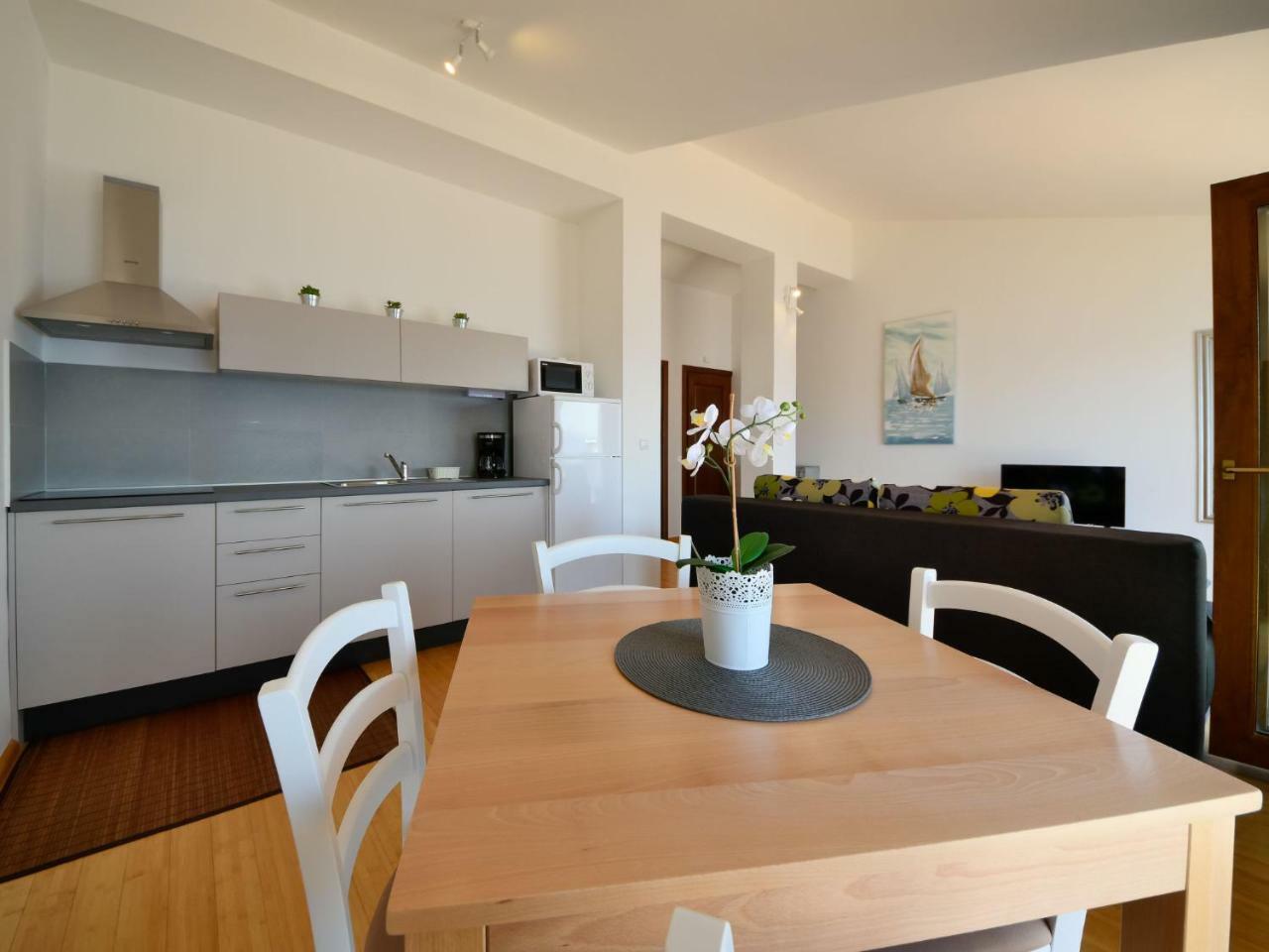 Apartment Val 2-1 By Interhome Sveti Juraj Exterior foto